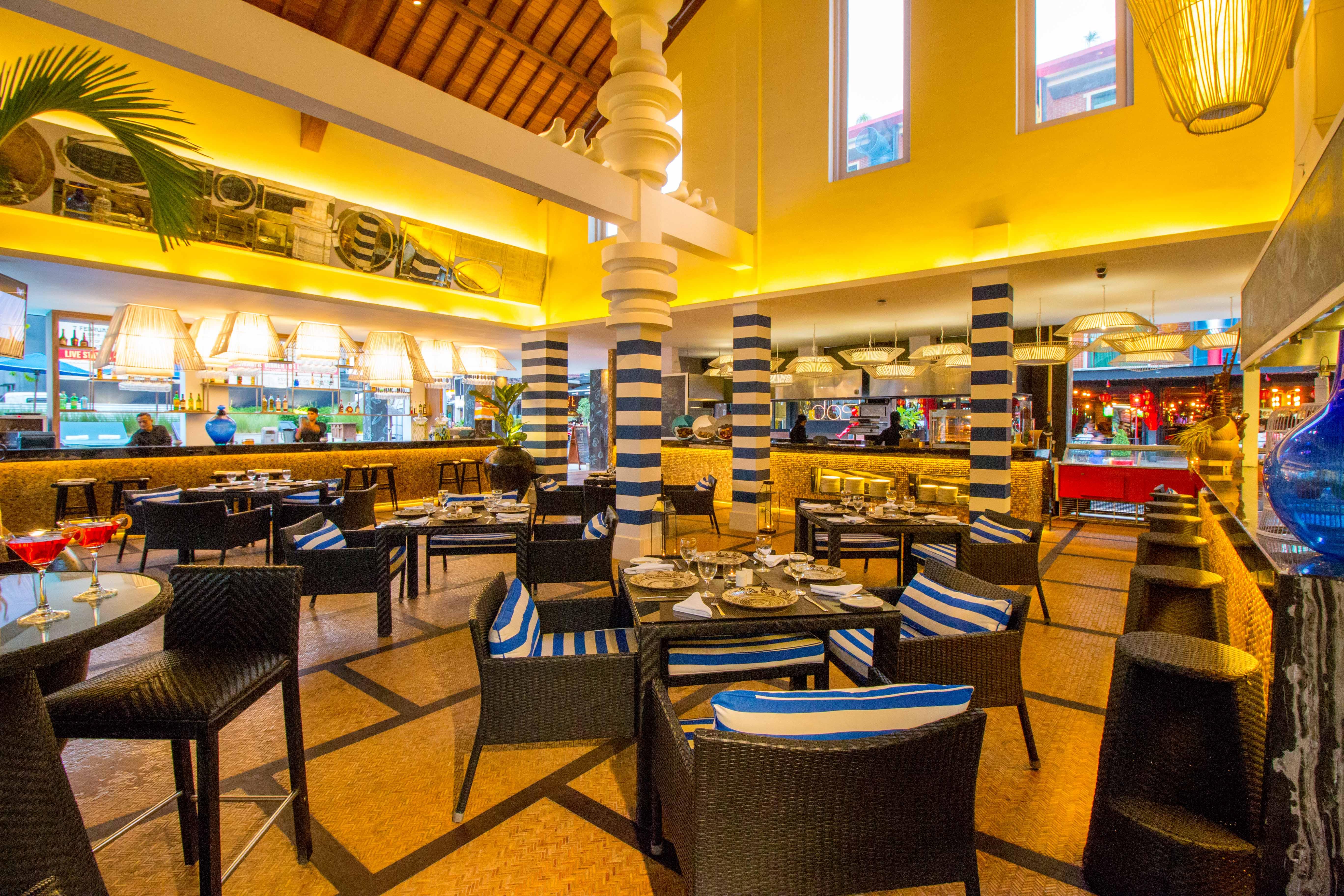 Montigo Resorts Seminyak Εξωτερικό φωτογραφία The interior of the restaurant