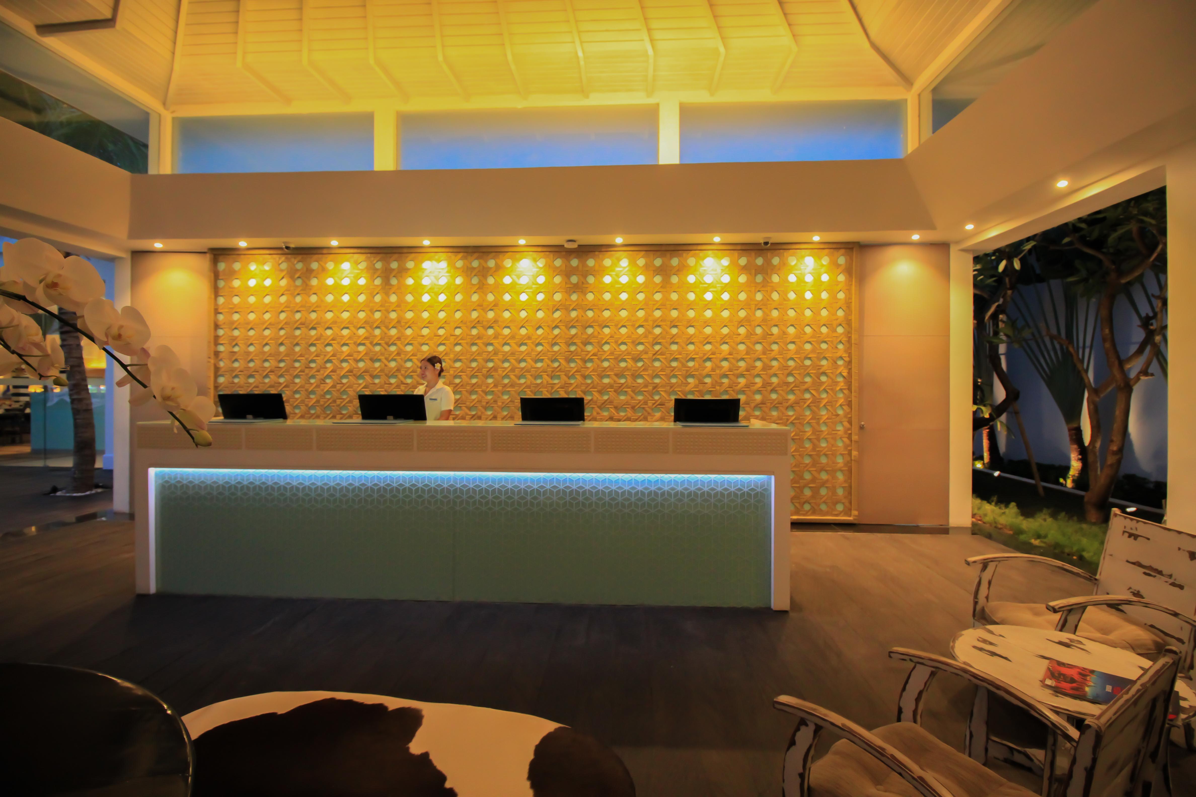 Montigo Resorts Seminyak Εξωτερικό φωτογραφία The lobby of the hotel