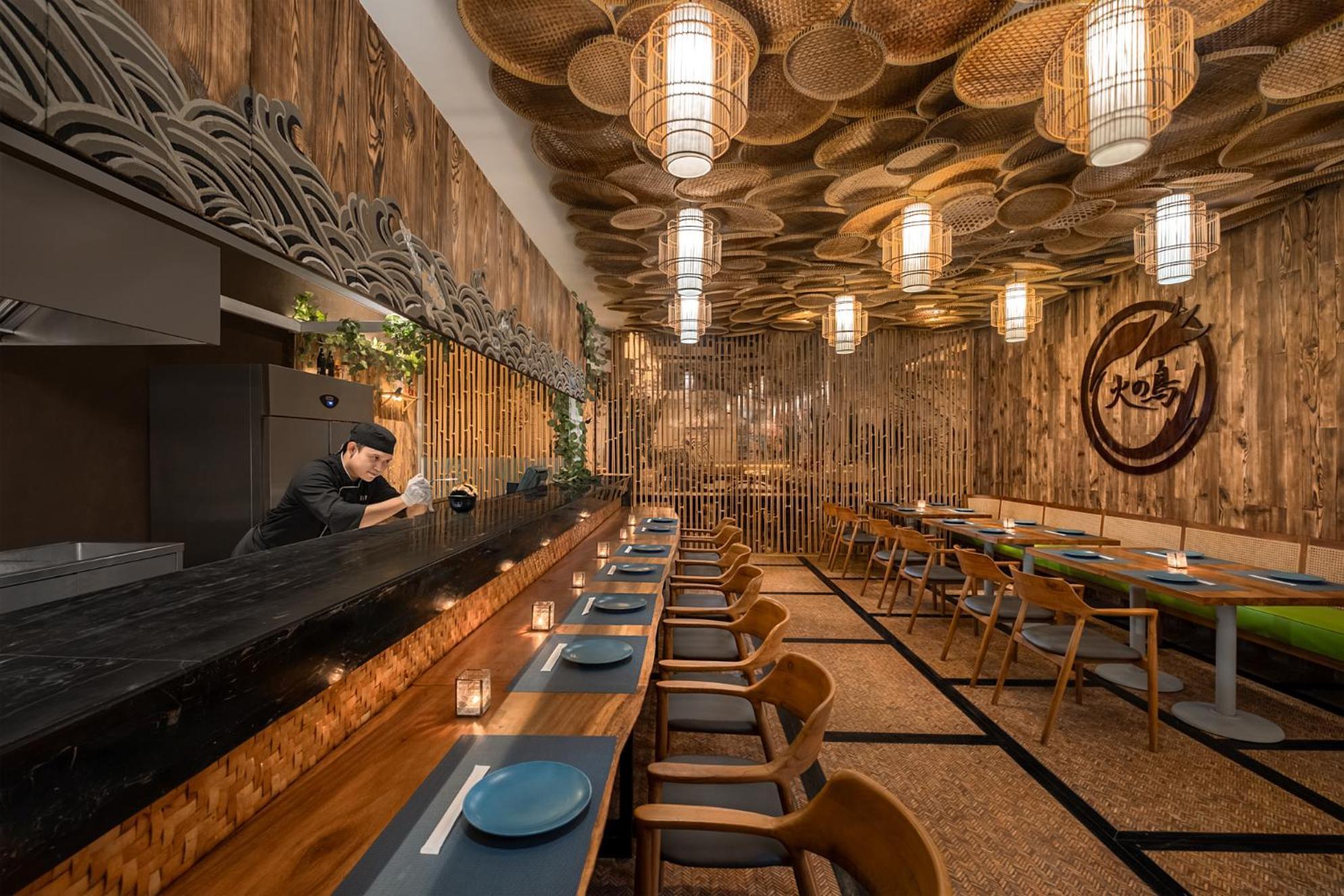 Montigo Resorts Seminyak Εξωτερικό φωτογραφία Interior of Sushi Shop in Montreal