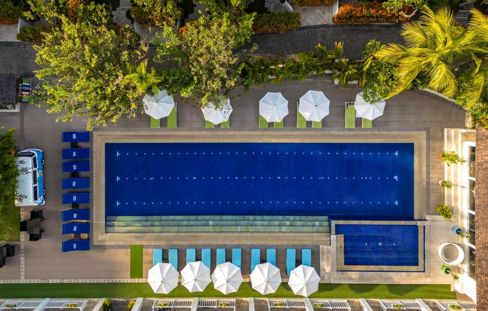 Montigo Resorts Seminyak Εξωτερικό φωτογραφία The swimming pool at the hotel